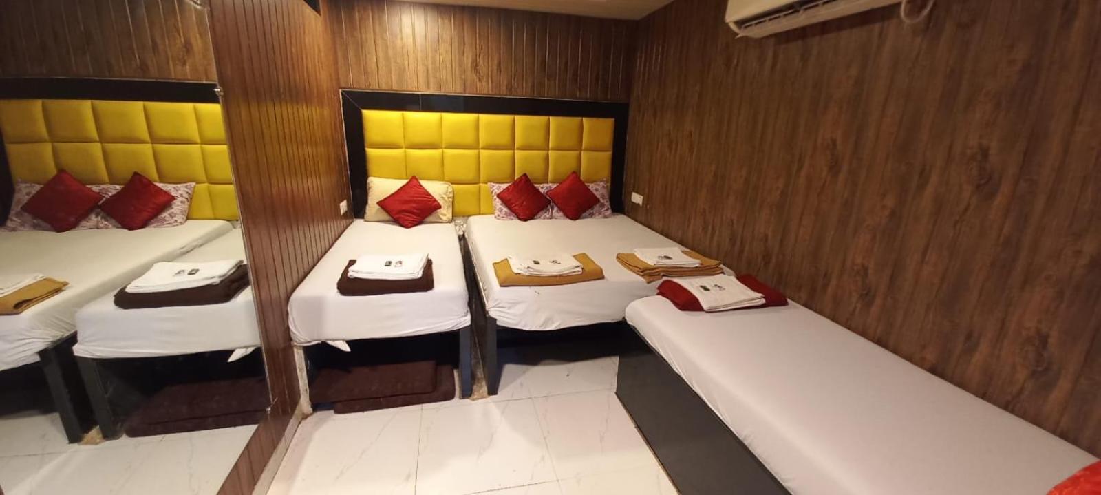 Janata Bed and breakfast *