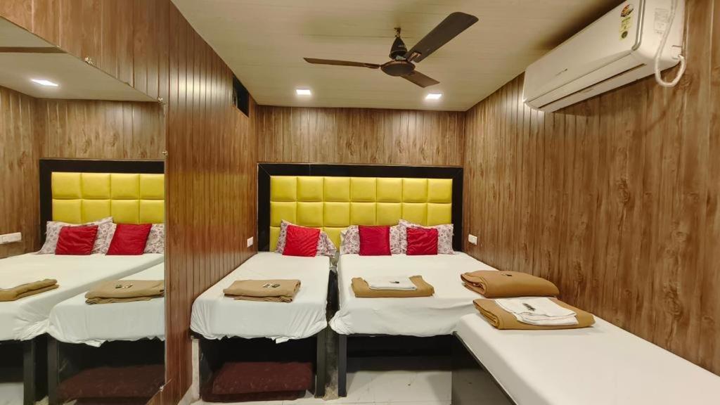 Janata Bed and breakfast *